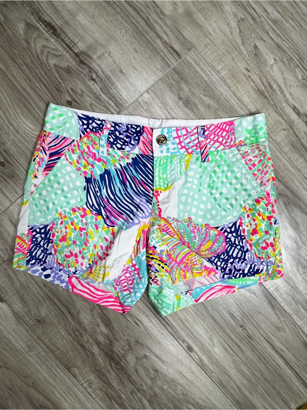 Lilly Pulitzer Callahan Shorts in Roar of the Seas Size 4